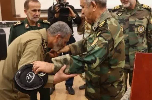 تواضع در برابر زیر دستان اقتدار در مقابل بالا دستان از ویژگی ها ی مدیران انقلابی است