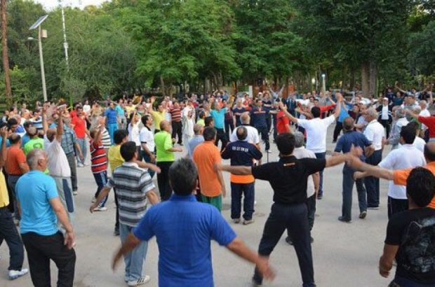 دولت سیاست های خود رادر حوزه وزارت ورزش وجوانان اصلاح کند/دکترعلی محمدی